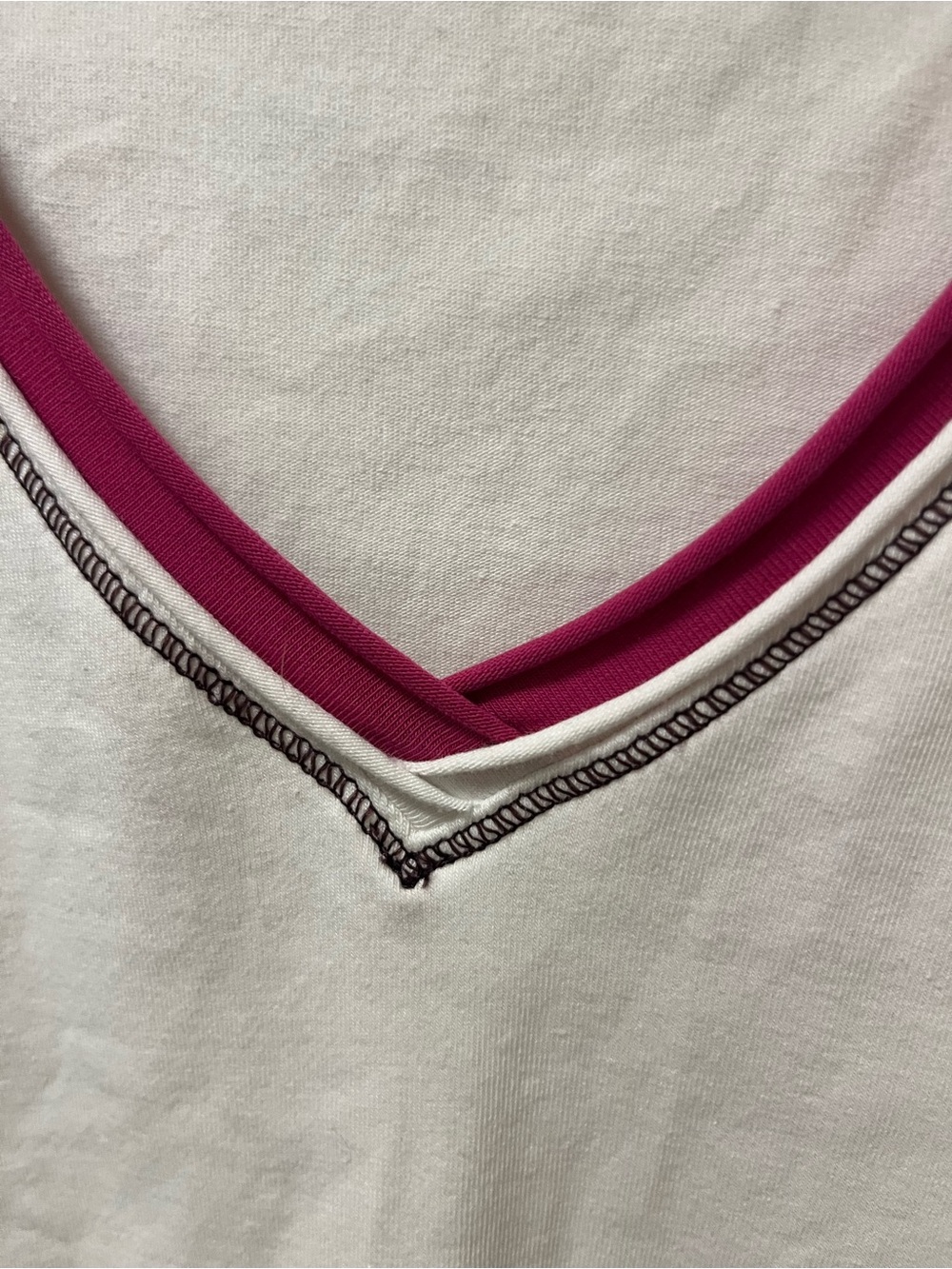 Eddie Bauer Women XXL White Pima Cotton V Neck Long Sleeve Floral Embroidered To - Picture 3 of 8